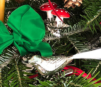 Nostalgischer Wattepilz Fliegenpilz Dresdner Pappen Christbaumschmuck Headerbild